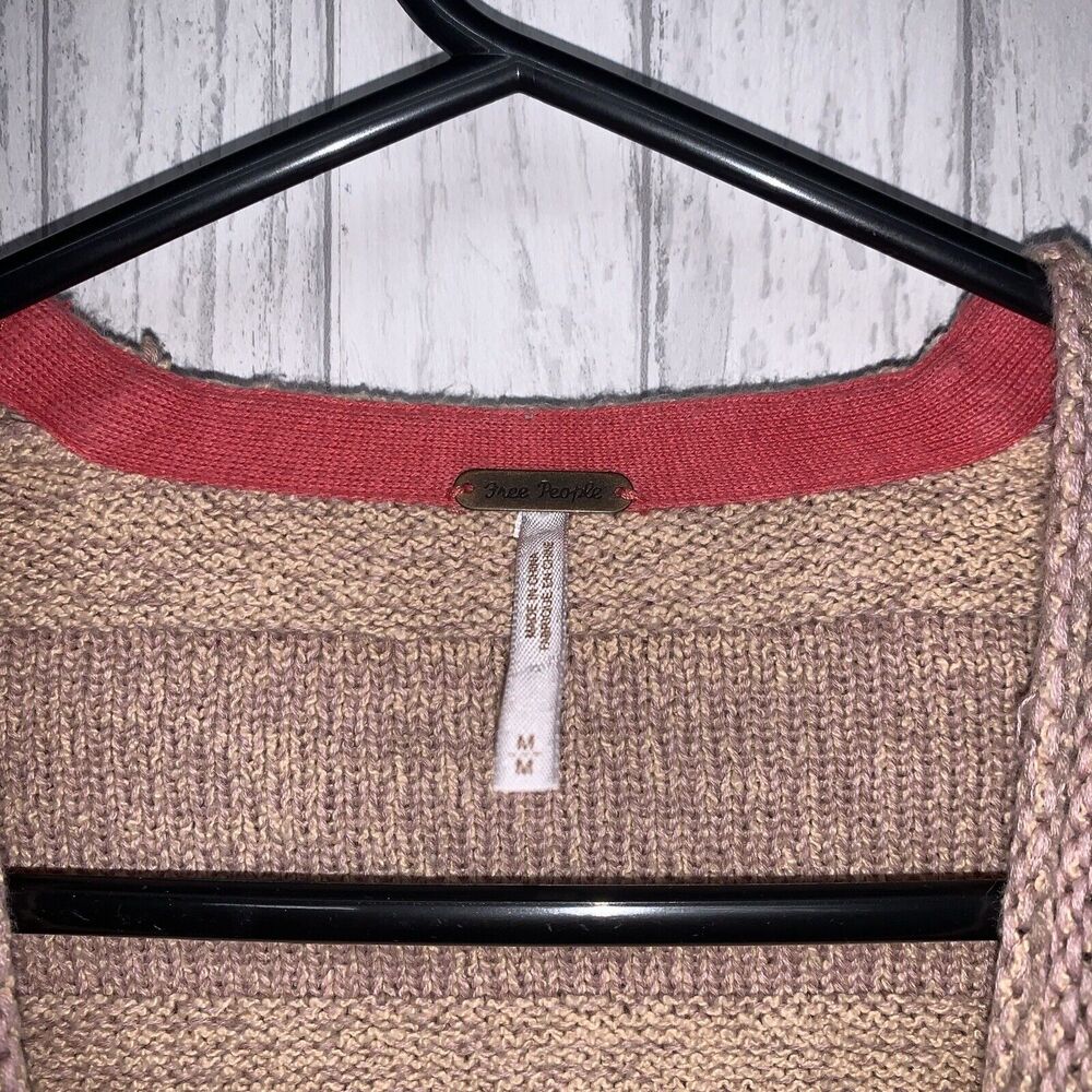 Womens Size M Free People Deep V Neck Pink Sweater EUC - Picture 2 of 5